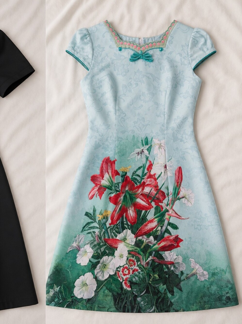 Light Blue Floral Print Sheath Dress
